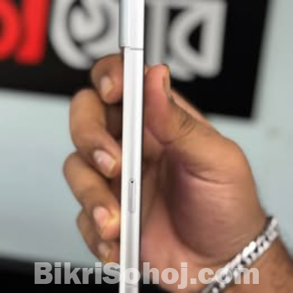 Pixel 7